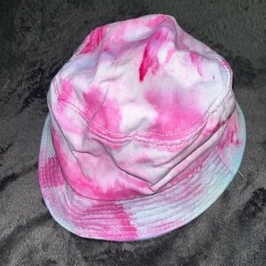 Handmade Toe-Dye bucket hat